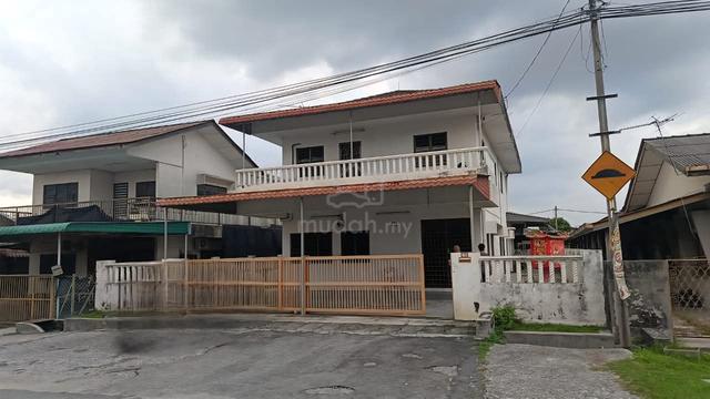 double storey bungalow 1