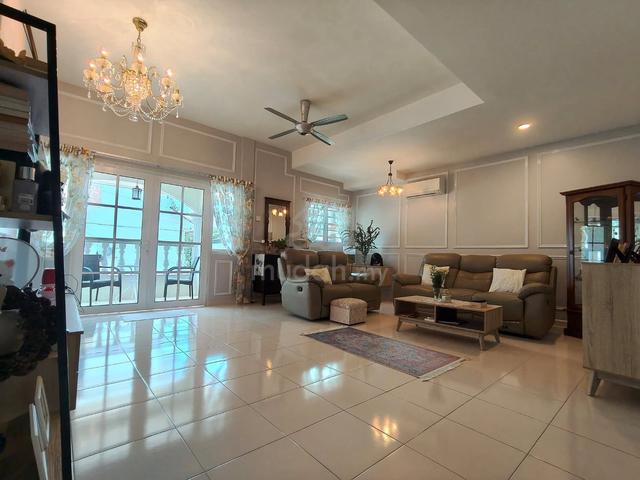 Tigerlane Thompson Pine 3 Storey Freehold House 1
