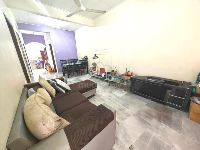 Jalan Zapin, Bukit Raja 1.5 Storey House Fully Furnished For Rent 1