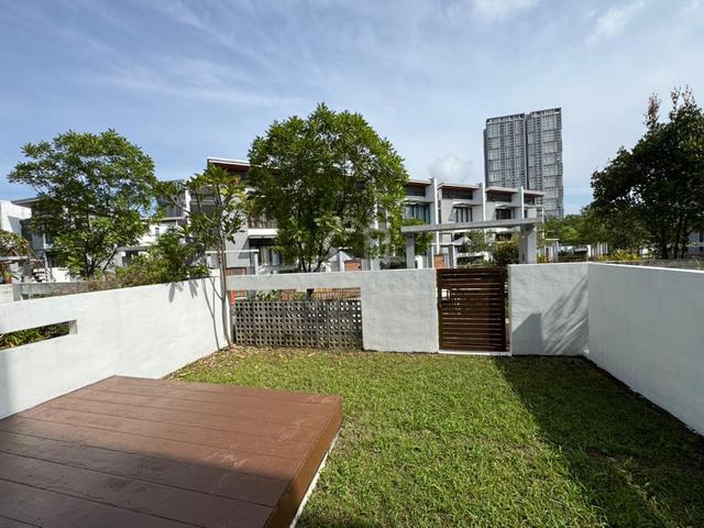 With Private Garden Mozart Symphony Hill 3 Storey House Cyberjaya 1