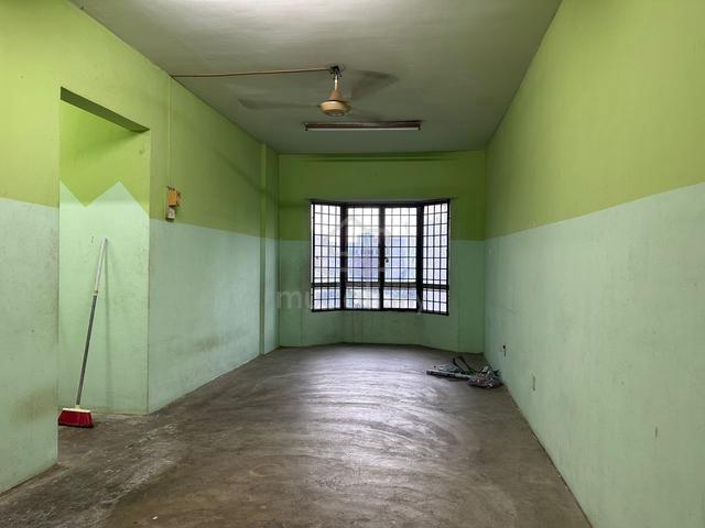 Flat Taman Bukit Angkasa 2