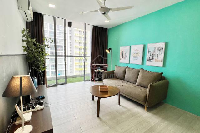 HOT SALE !! LRT Condo Near Midvalley @ High Rental Dualkey - Earn 800 1