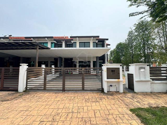 End lot | 2 Sty Superlink House Iltizam Alam Sari Bangi 1