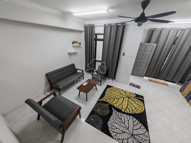 (Facing Open) Jalan Mutiara Emas, Taman Mount Austin, Johor 1