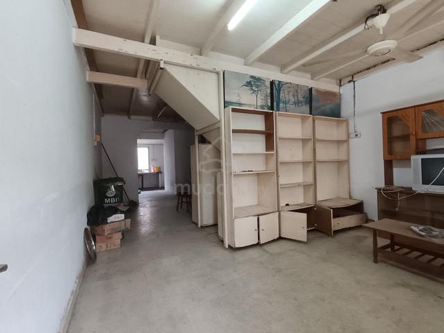Below Market! 2R Double Storey House – Full Loan OK!💥 4