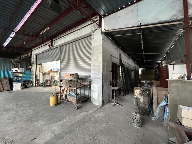 Factory For Rent Taman Thamby Chick Karim, Merdeka, Batu Berendam 1
