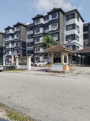 Lily Apartment ( Saujana Utama ) 1