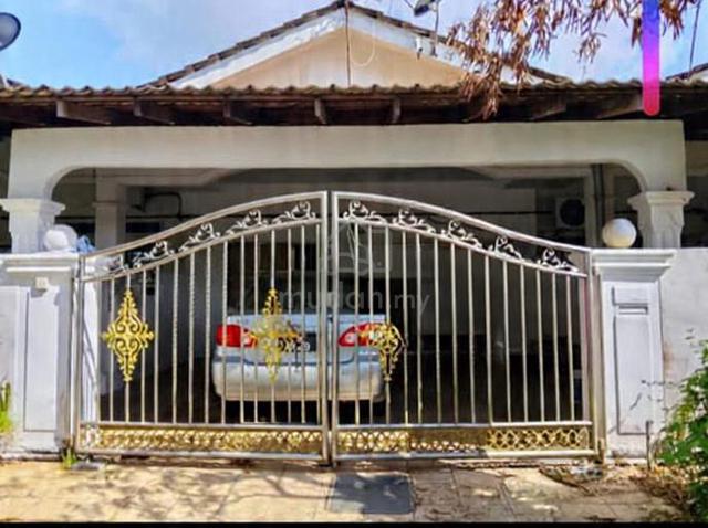*TERES SETINGKAT UNTUK DIJUAL* Taman Pandan Permai Kuantan(Bersebelaha 1