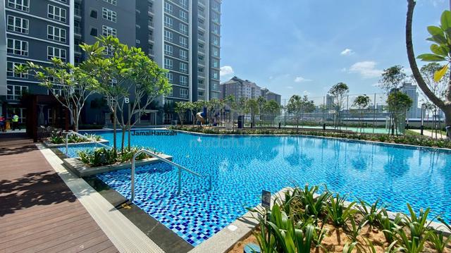121 Residences ROOM for Rent - FEMALE, FULLY FURNISHED, FREE WIFI 1