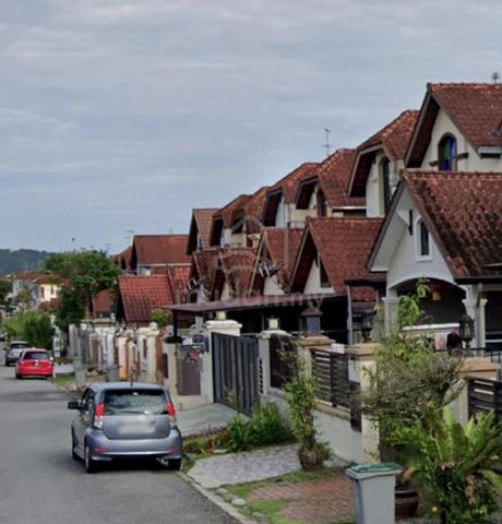 Taman Impian Emas @ Skudai Double Storey Terrace House 1