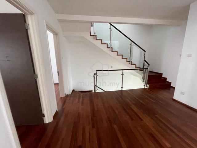 3 Storey Terrace, Raffles Residence 199, 6 Rooms 1