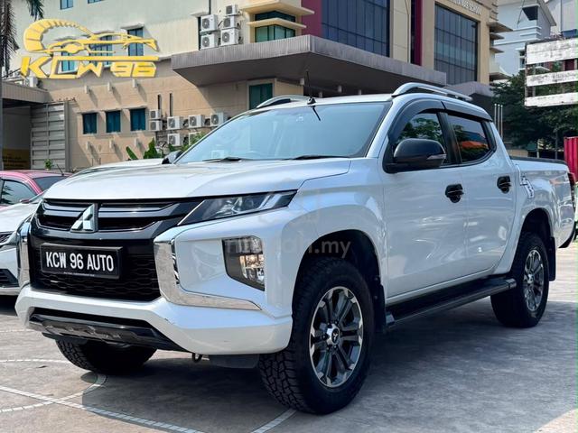 2023 Mitsubishi TRITON 2.4 VGT PREMIUM 4X4 (A) - 4