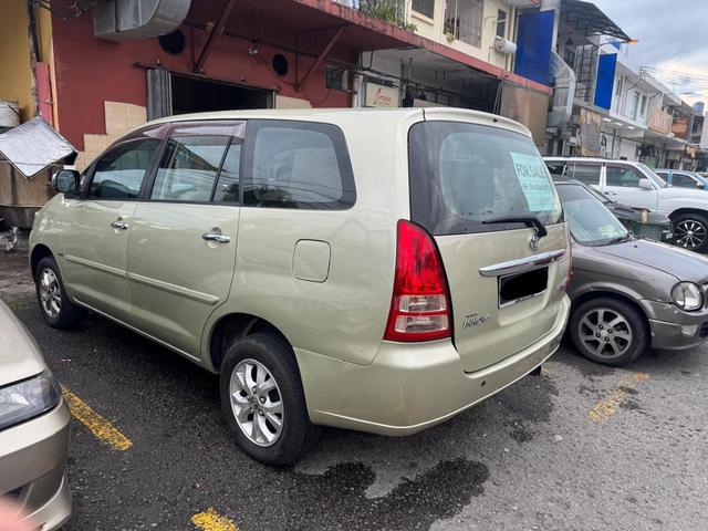Toyota INNOVA 2.0 G (A) - 3