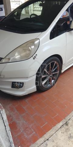 2013 Honda JAZZ 1.3 (HYBRID) FACELIFT (A) - 1