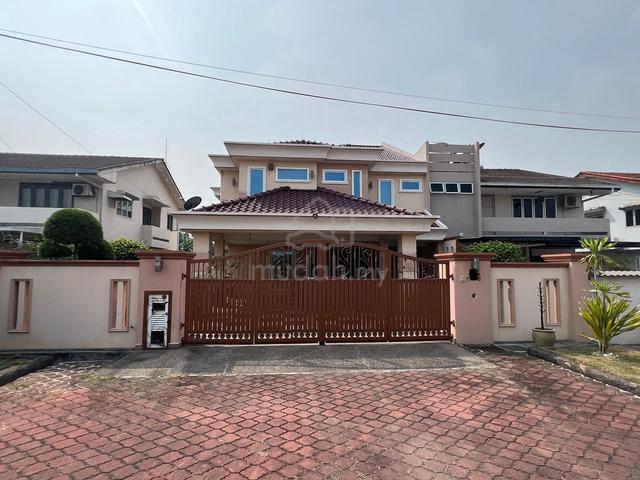Double Storey Semi D House Taman Gembira, Klang Fully Renovated Sale 1