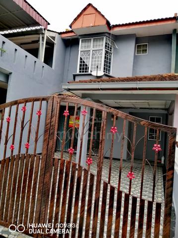 Sepang-A comfortable home in a culturally rich neighborhood 1