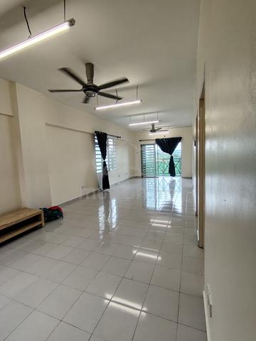 Desa Pelangi 1
