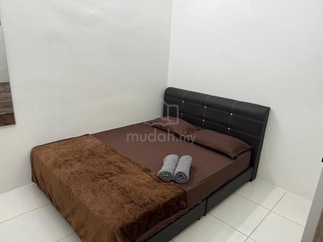 Bilik Sewa Perempuan  1