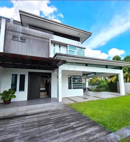 SEMI D, Double Storey, LAKSAMANA CHENG HO 1
