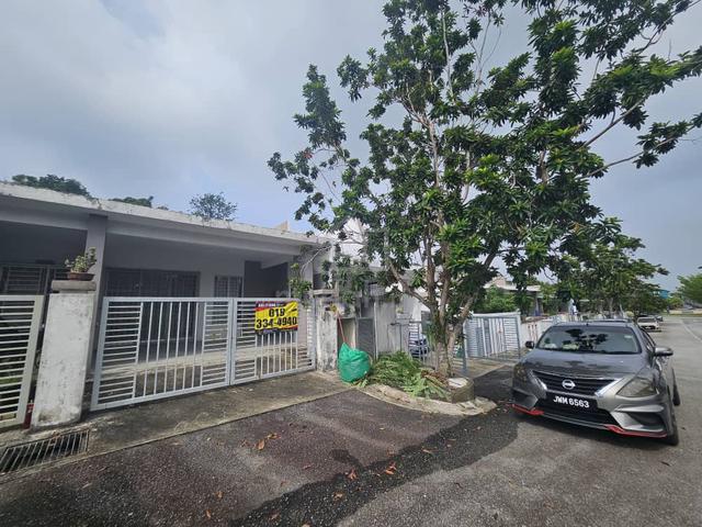 Seremban 3 | Nearby UiTM | Partial Furnished | Own Stay or Rented Out 1