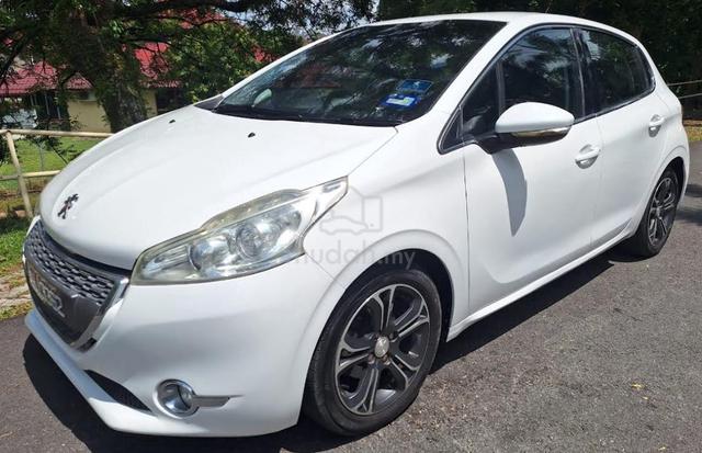 Peugeot 208 Allure(A) FullLoan Blacklist LoanKedai - 1
