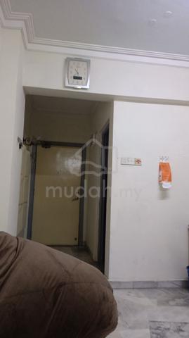 Medium Room 1