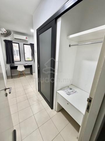 Uni Suites 1