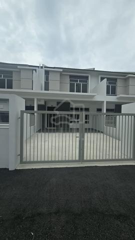 Double storey/ Sri penawar/ 4bed/ Desaru/ Full loan/ Rapid/ Pengerang 1