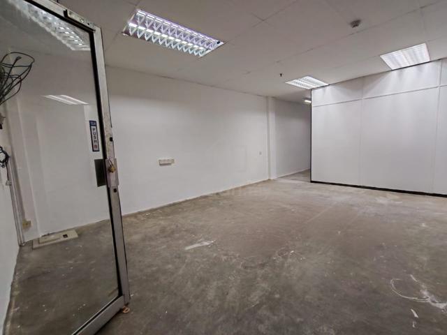 Harbour trade Center, Macallum, Georgetown 1