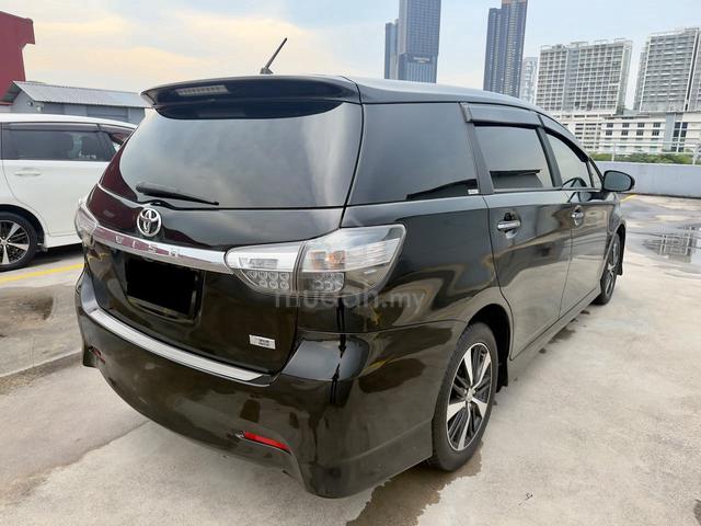 Toyota WISH 1.8 S (A) - 4