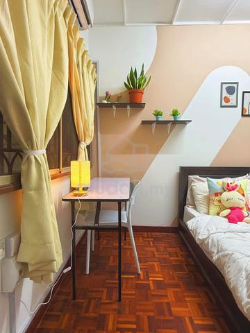 WORK FROM HOME FRIENDLY!🏠🥰PREMIUM Master Room W BALCONY!!😱 SS2 PJ! 3