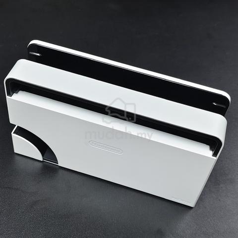 Nintendo Switch OLED White - photo 5 of 6