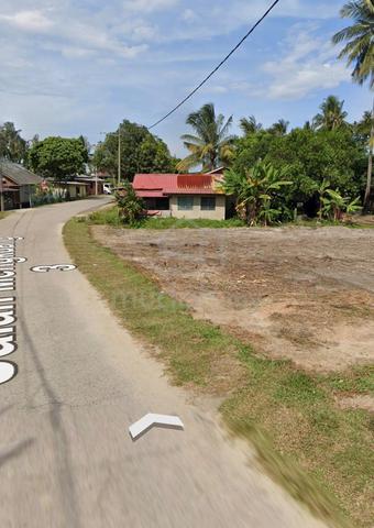 Tanah banglo dekat pantai penunjuk kijal tepi jalan 1