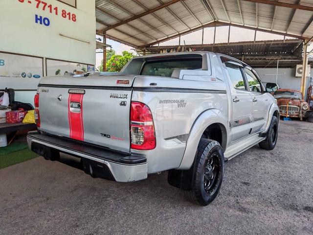2015 Toyota HILUX 2.5 G TRD SPORTIVO (A) - 4