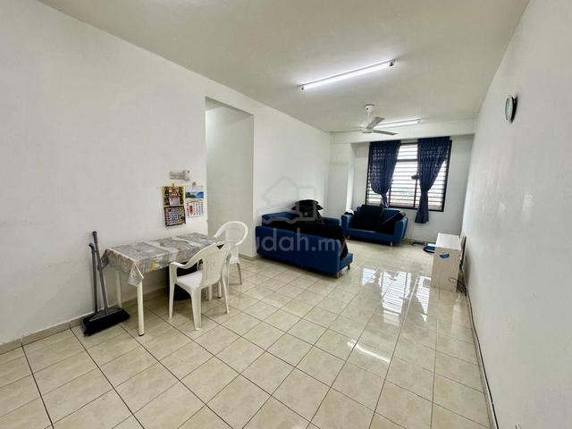 Indah Court Apartment (Bukit Indah) 1