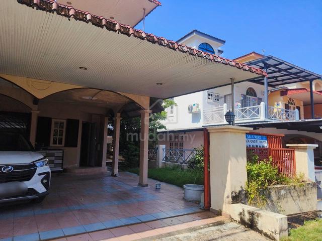 For Sale Gunung Rapat @ Strawberry Park 2.5 Storey intermediate corner 1