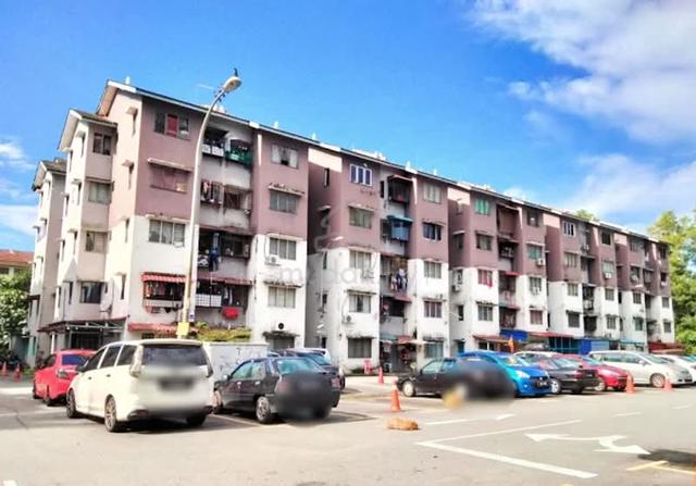 Apartment Wawasan 1