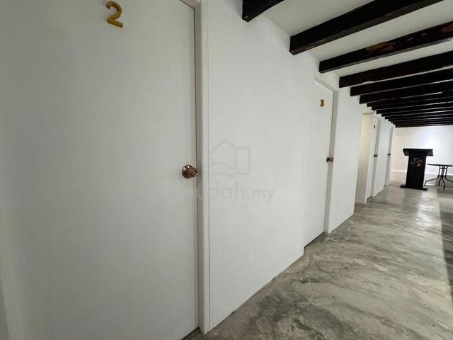 Cosy Room for Rent – Chinatown Kuching 1