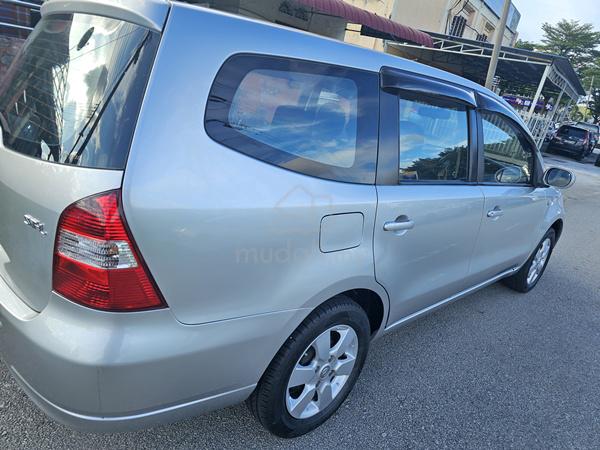 2011 Nissan GRAND LIVINA 1.6L (A) - 3