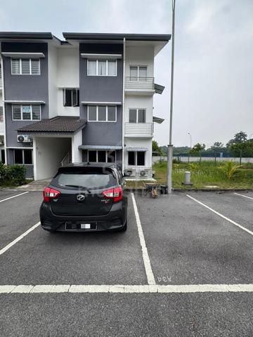 Partially Furnished VILLA ASTANA TOWN HOUSE, KAJANG 1