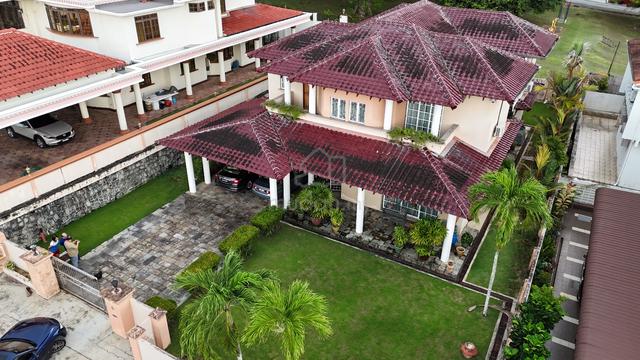 Taman Bukit Kecil Own Build Super Bungalow 8000sqft Fully Renovated ! 1