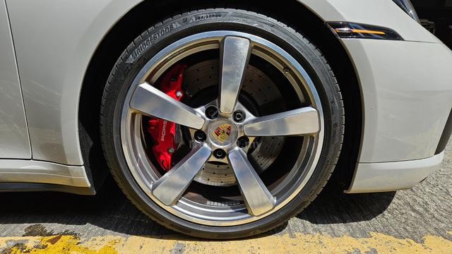 2024 Porsche 911 3.7 CARRERA TURBO / 3.5K KM / 5A - 5