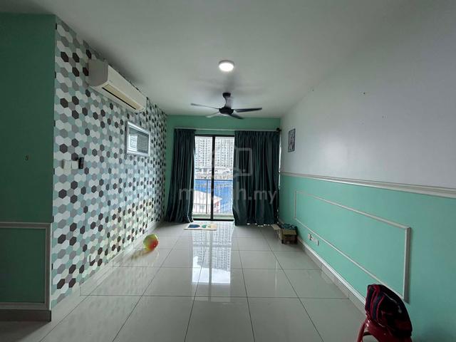 KL Traders Square Residences 1