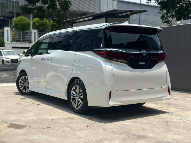 2023 Toyota ALPHARD Z Premium Like New !! - 4