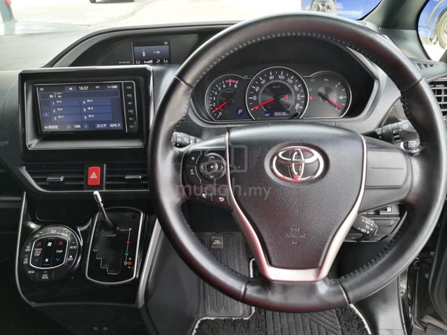 2022 Toyota VOXY 2.0 Kirameki 3 MILEAGE 28k ONLY - 4