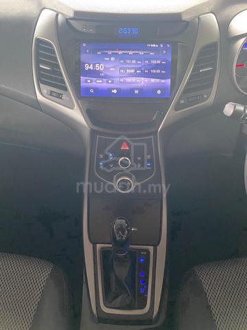 Hyundai ELANTRA 1.6 (A) yr made 2015 TEACHER OWNER - 3