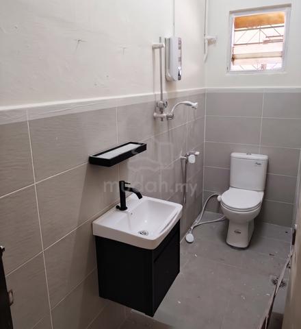 Gunung Rapat/Ampang/Selasar Rokam Double Storey House For Rent 1