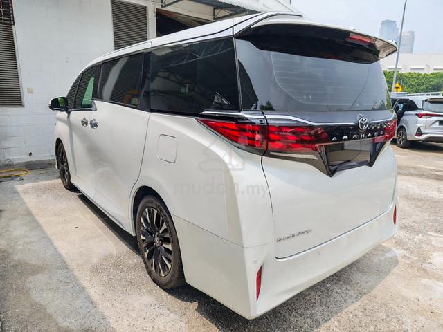 2024 Toyota ALPHARD 2.4 EXECUTIVE LOUNGE By UMW - 4