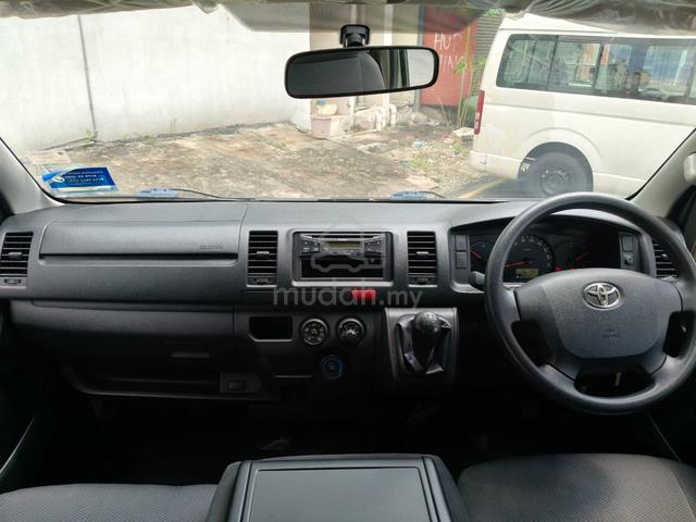 2023 Toyota HIACE 2.5 (M) Panel Van - 5