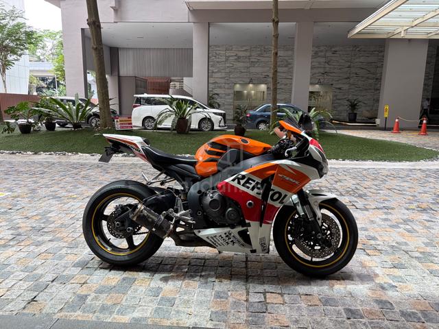 2008 Honda CBR1000RR Fireblade For Sale - photo 3 of 9
